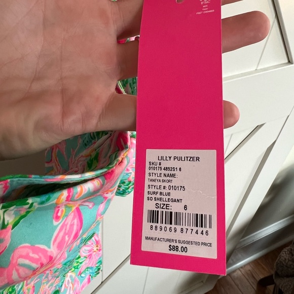 NWT Taneya Skort size 6. NEVER WORN - Picture 4 of 4